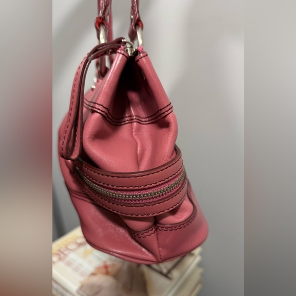 Kenneth Cole Pink Shoulder Bag - Picture 5 of 16